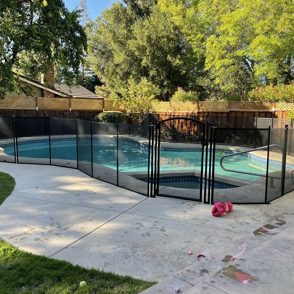 Pool Builders Contractors Near Me Salinas California