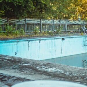 Photo Pool fence