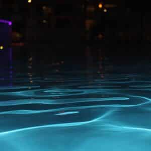 Photo "Mystical Moods: Illuminating Your Pool with Enchanting Lighting Designs"