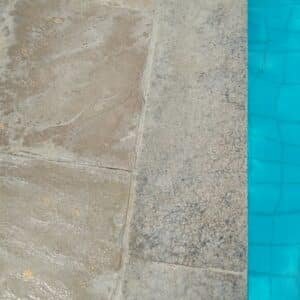 Photo "What Options Do Pool Builders Offer for Pool Finishes, Including Plaster, Tile, and Pebble Options?"