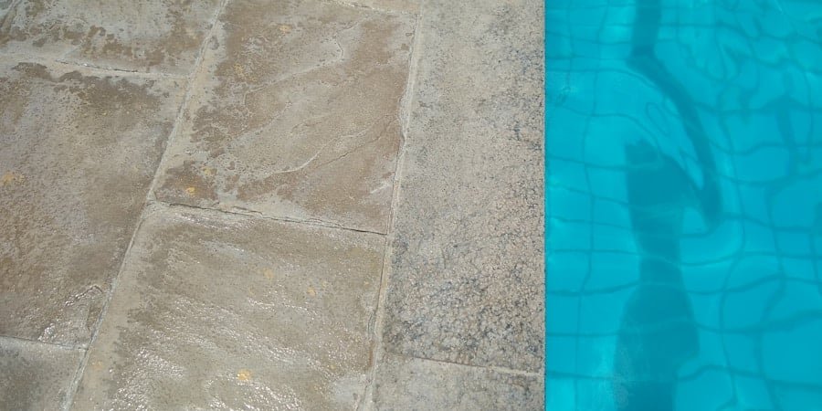 Photo "What Options Do Pool Builders Offer for Pool Finishes, Including Plaster, Tile, and Pebble Options?"