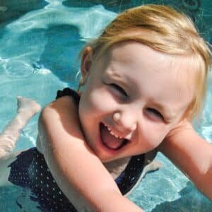 Photo "Crafting Memories: Designing Pools for Unforgettable Family Moments"