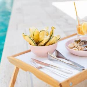Photo Gastronomic Grottos: Indulgent Culinary Experiences by the Pool