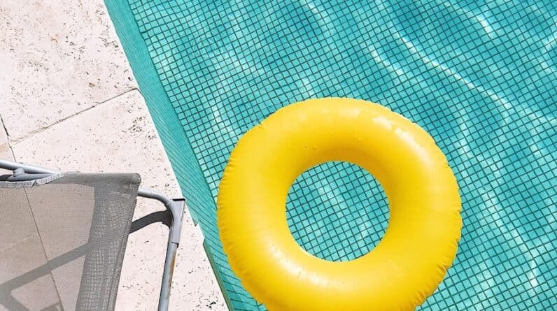 Photo "Are There Alternative Construction Methods or Materials for More Unconventional Pool Shapes?"