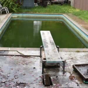 Photo "What Role Does the Topography of My Backyard Play in Pool Construction?"