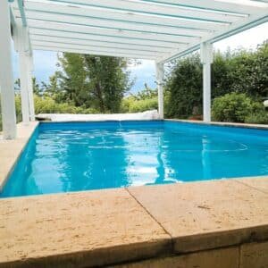 Photo "How Can a Pool Construction Project Be Aligned with a Homes Architectural Style?"