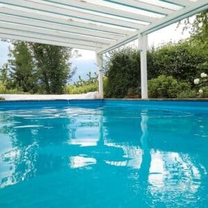 Photo "How Does the Orientation of the Pool Affect Sunlight Exposure and Energy Efficiency?"