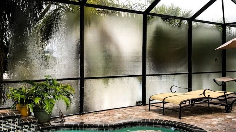 Photo "How Much Does It Cost to Rescreen a Lanai in Florida?"