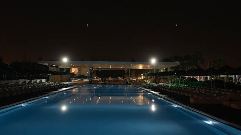 Photo "What Measures Do Pool Builders Take to Ensure That Pool Lighting is Both Functional and Aesthetically Pleasing?"