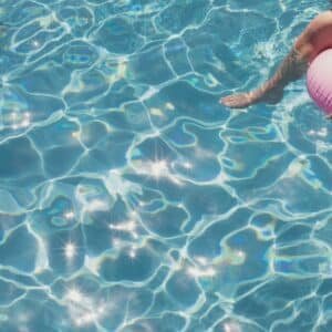 Photo "What Chemicals Should You Not Mix in a Pool?"