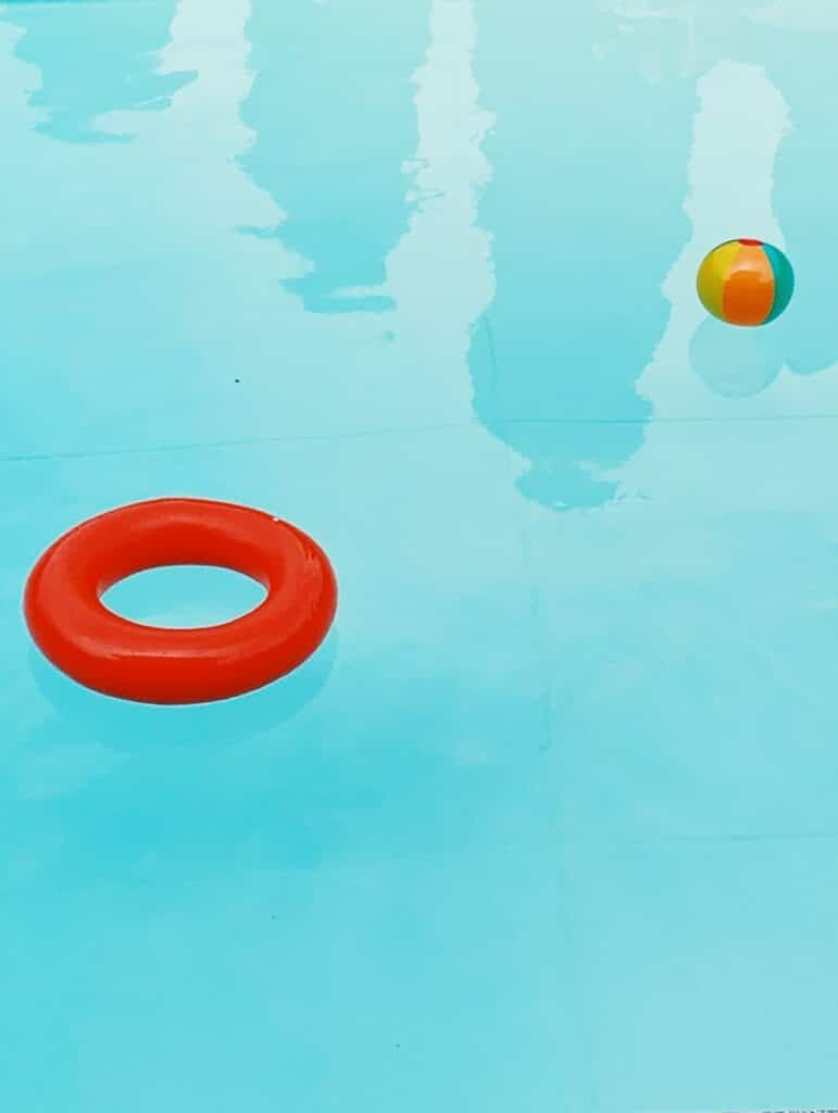 Photo "What Happens if You Do Not Shock Your Pool?"