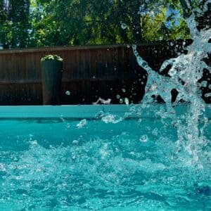 Photo "Should You Run Your Pool Pump All the Time?"