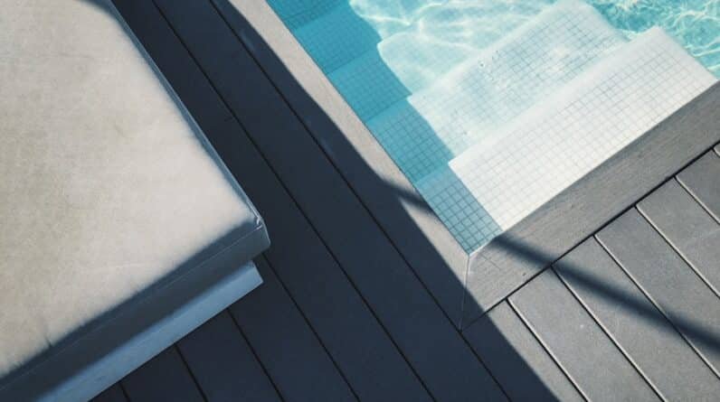 Photo Yes, pool builders can accommodate requests for pool designs that include multiple levels or tiers