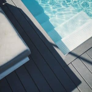 Photo "Can Pool Builders Provide Options for Pool Covers That Offer Protection from Debris and Sunlight?"