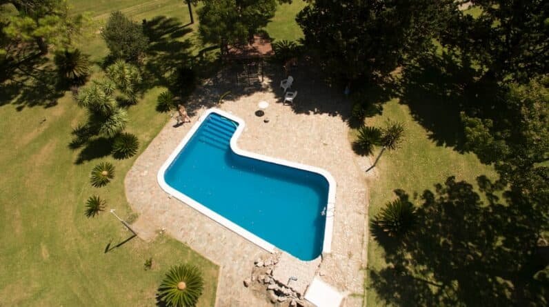 Photo "Pool Builders Contractors In Conway Arkansas"