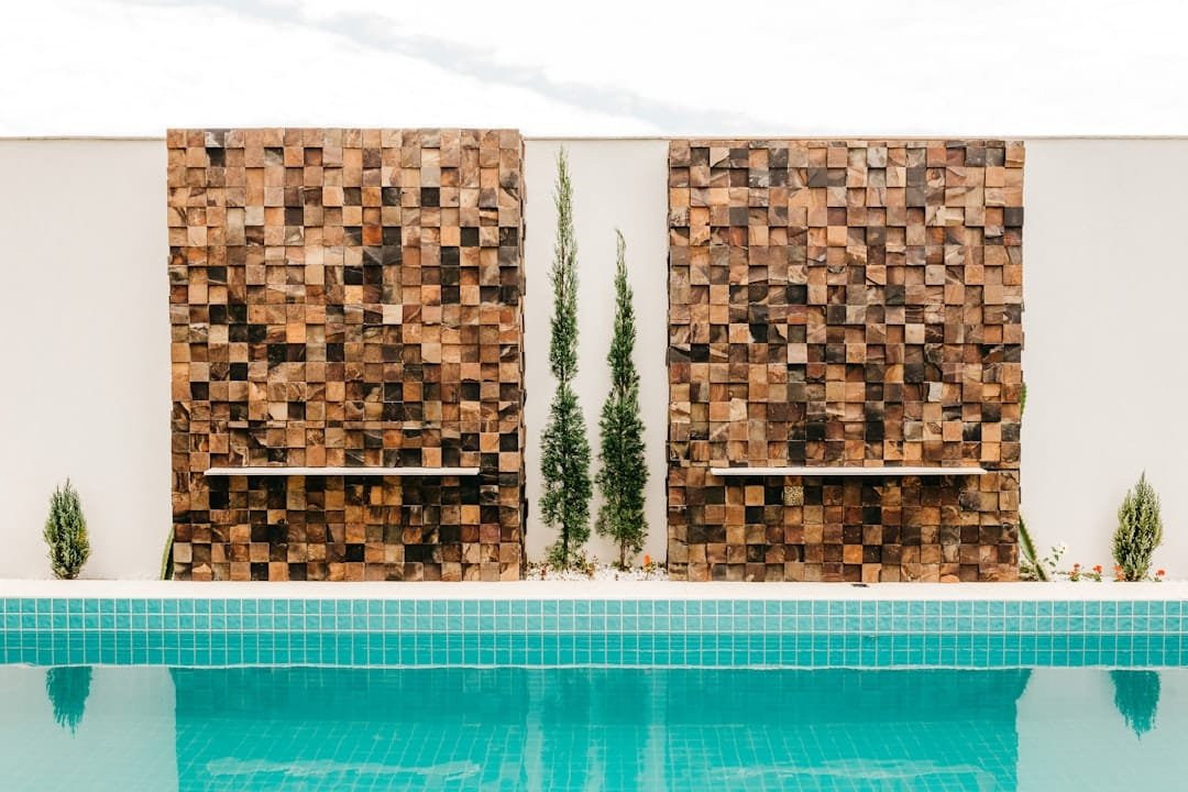Photo Maintaining Pool Tiles and Grout