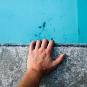 Photo Pool pest control