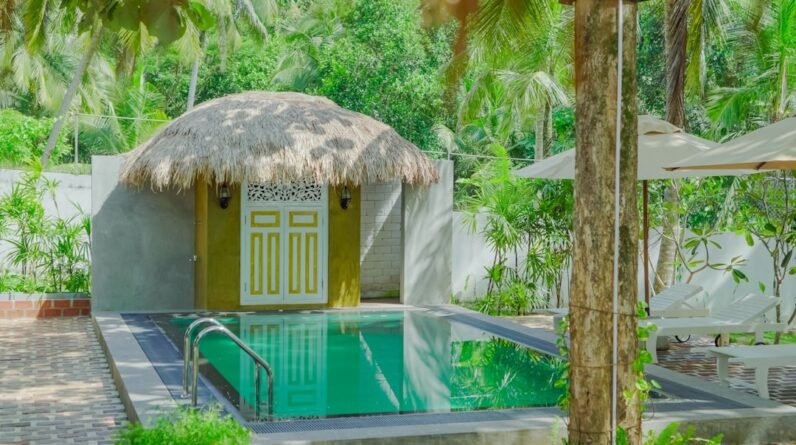 Photo Poolside Retreat