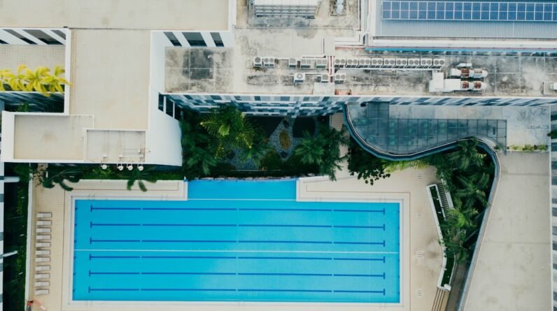 Photo Pool Enclosure Maintenance