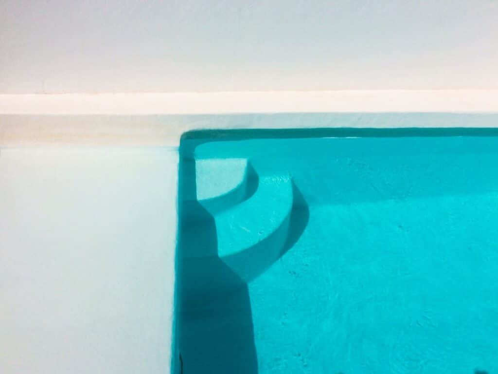 Photo Pool Cleaning