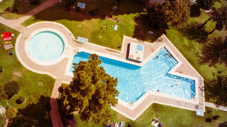 Photo Pool Maintenance
