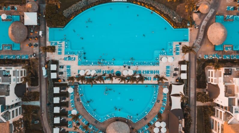 Photo Swimming Pool Maintenance