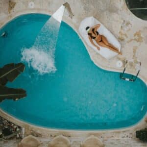 Photo Poolside Elegance