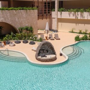 Photo Luxury Pool Builder