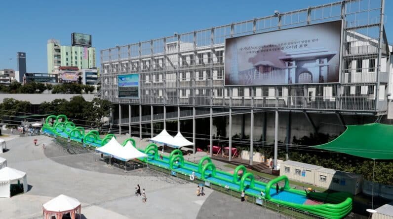 Photo Pool Construction