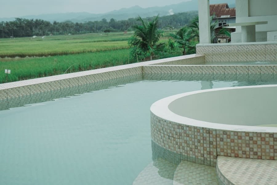 Photo Residential Pool Builder