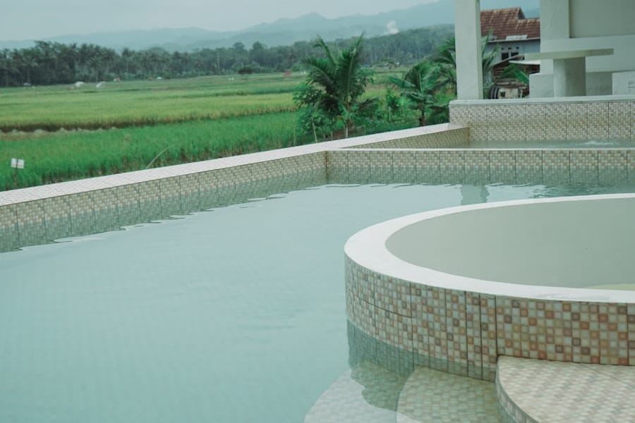 Photo Pool Builder Contractor